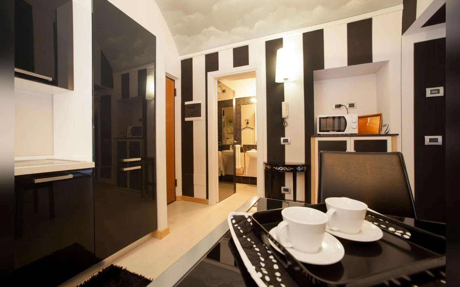 Camera Lori's Inn, Mondovì (Piemonte) (foto 4)
